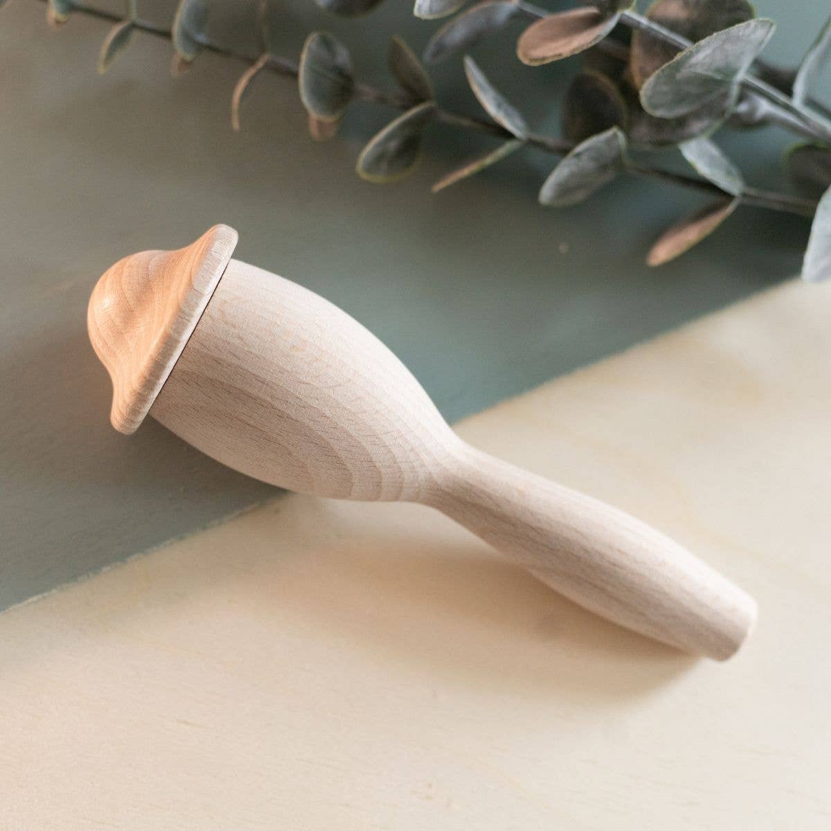 Creatieve rammelaar "Frieda" vullen & schilderen | Houten speelgoed