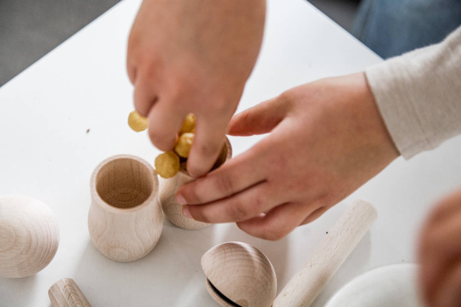 Creatieve rammelaar "Frieda" vullen & schilderen | Houten speelgoed