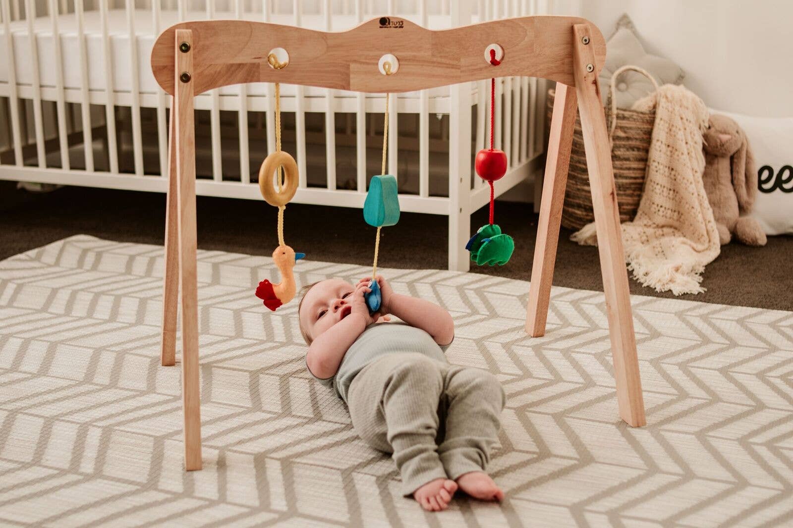 Houten baby gym