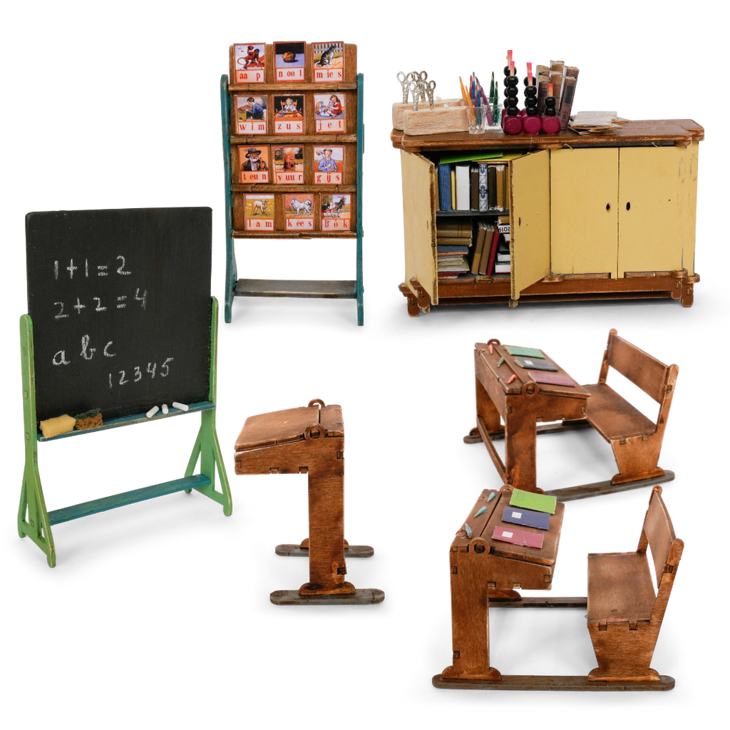 Kinderen doe-het-zelf meubelset voor poppenhuis - klaslokaal (Schaal 1:12)