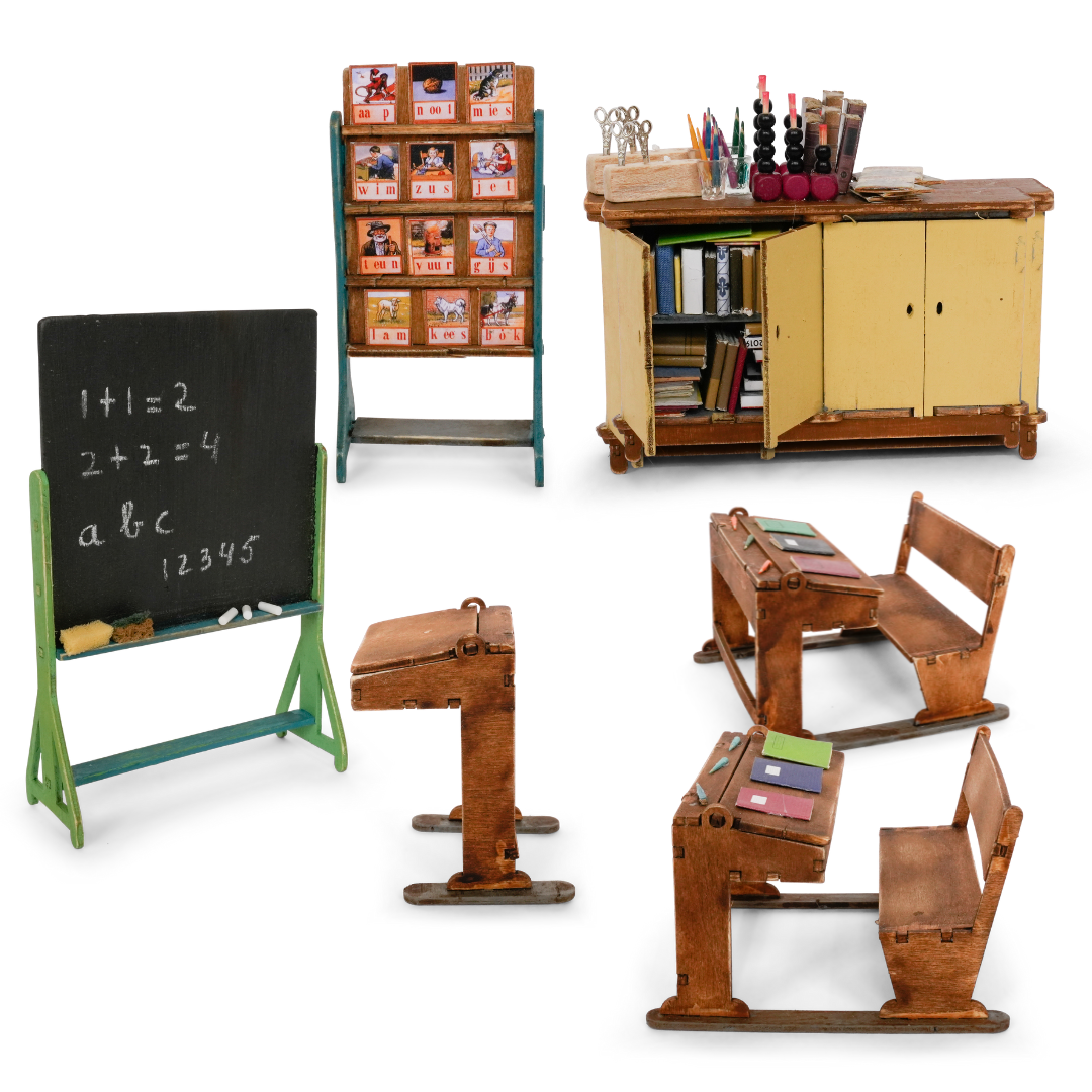 Kinderen doe-het-zelf meubelset voor poppenhuis - klaslokaal (Schaal 1:12)